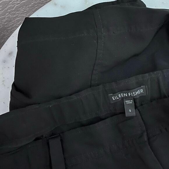 Eileen Fisher Women’s Tencel Cargo Pant Tapered Buttoned Hem Small Black Lounge - Picture 3 of 9